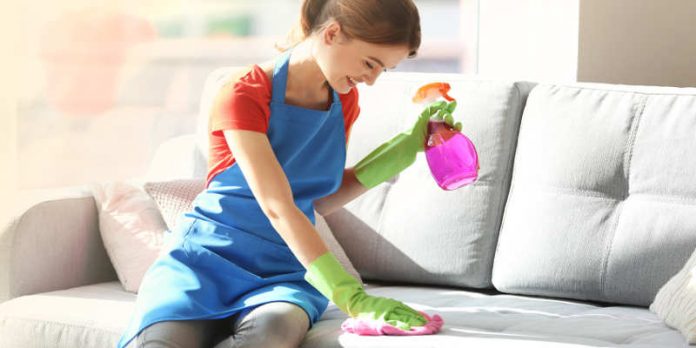 cum sa cureti tapiteria