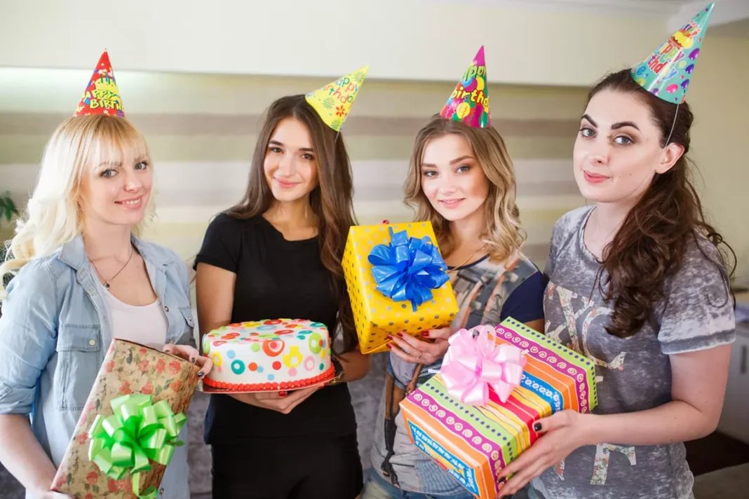 125 de urari si mesaje aniversare emotionante pentru prieteni | Love Site